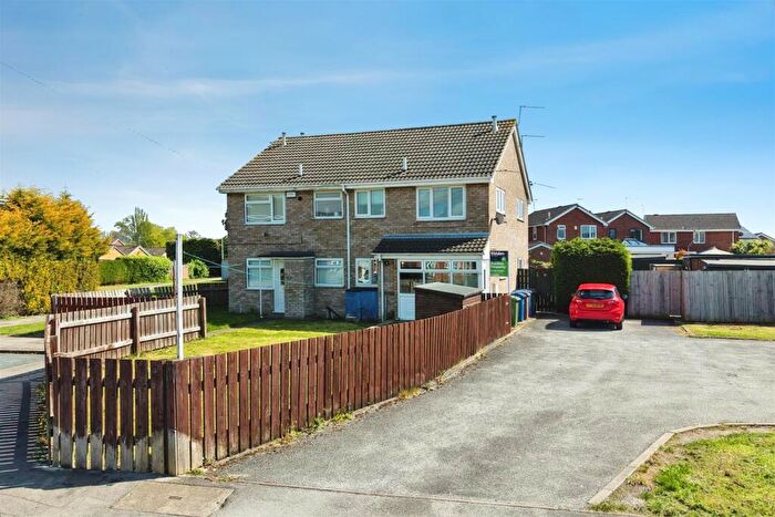 1 Bedroom End Of Terrace House For Sale In Birch Close, Hull, HU5