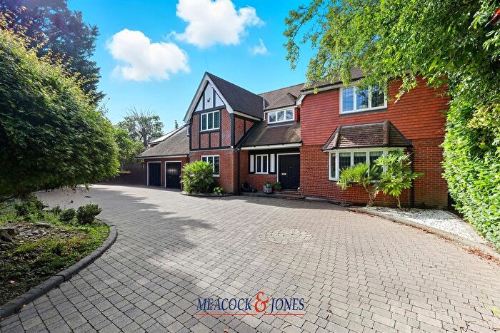 5 Bedroom Detached House For Sale In Heronway, Hutton Mount, Brentwood, CM13