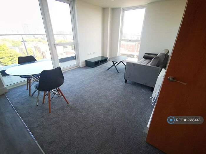 2 Bedroom Flat To Rent In Adelphi Wharf Street, Salford, M3
