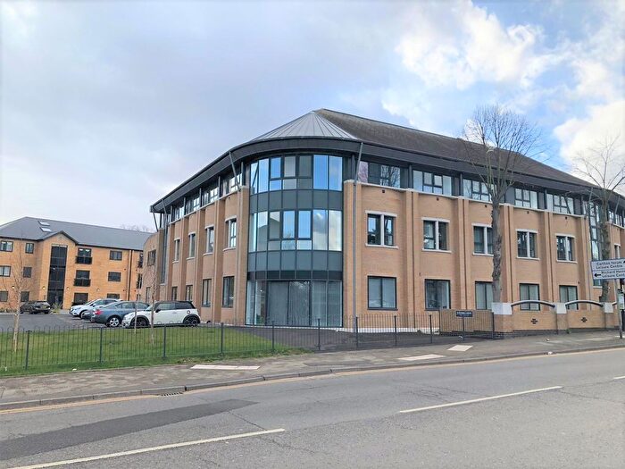 1 Bedroom Flat To Rent In Foxhill Road East, Carlton, Nottingham, NG4