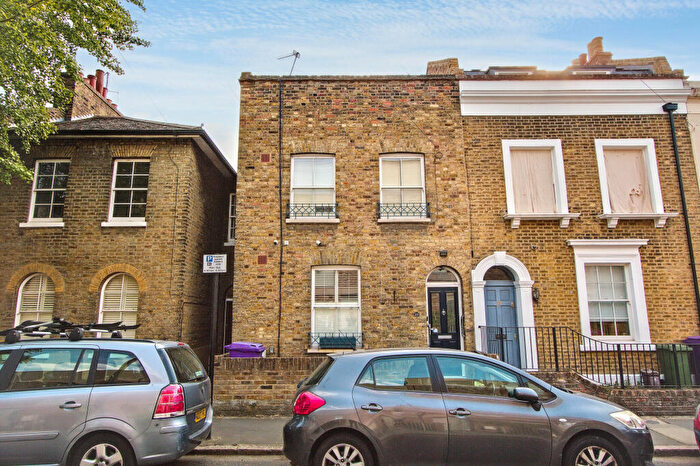 3 Bedroom Terraced House For Sale In Norman Grove, Bow, London, E3