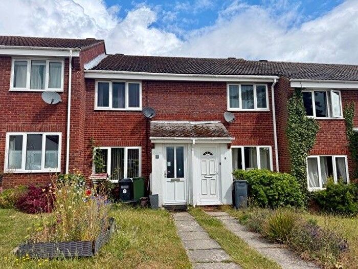 2 Bedroom Property To Rent In Fry Close, Southampton, SO31