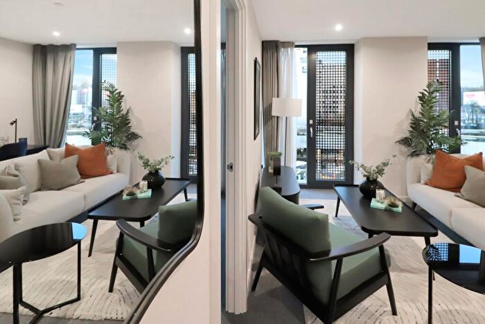 2 Bedroom Apartment To Rent In The Interchange, Stockport, SK3