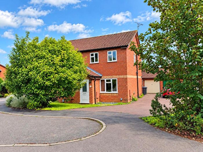 2 Bedroom Semi Detached House For Sale In Compton Fields, Ely, Cambridgeshire, CB6
