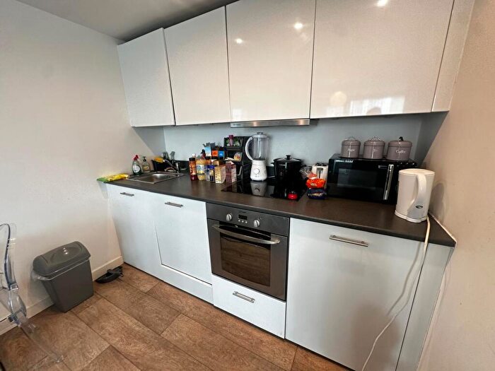 1 Bedroom Flat To Rent In Queens Road, Nottingham, NG2