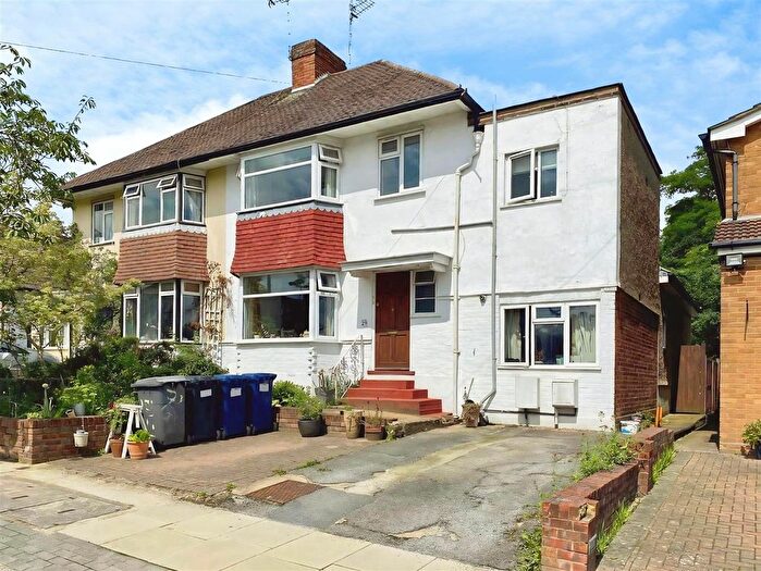2 Bedroom Flat To Rent In Abercorn Road, Mill Hill, NW7