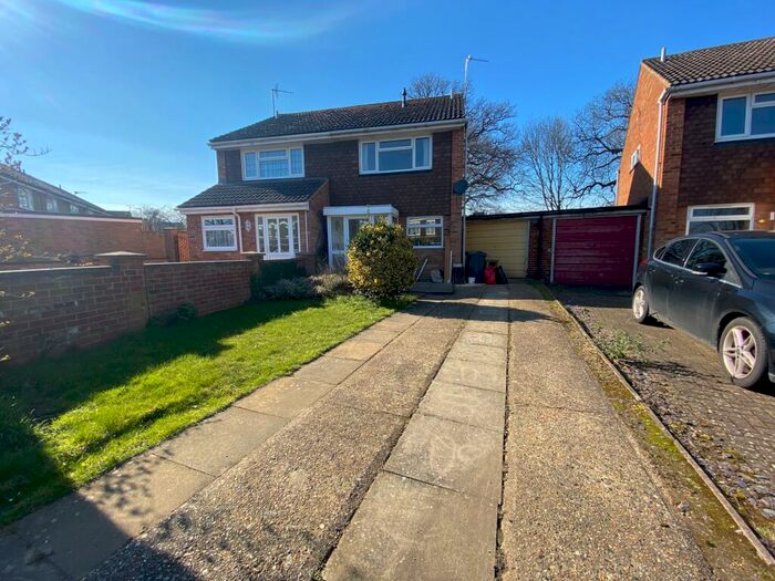 2 Bedroom House To Rent In Eastbourne Avenue, SG1