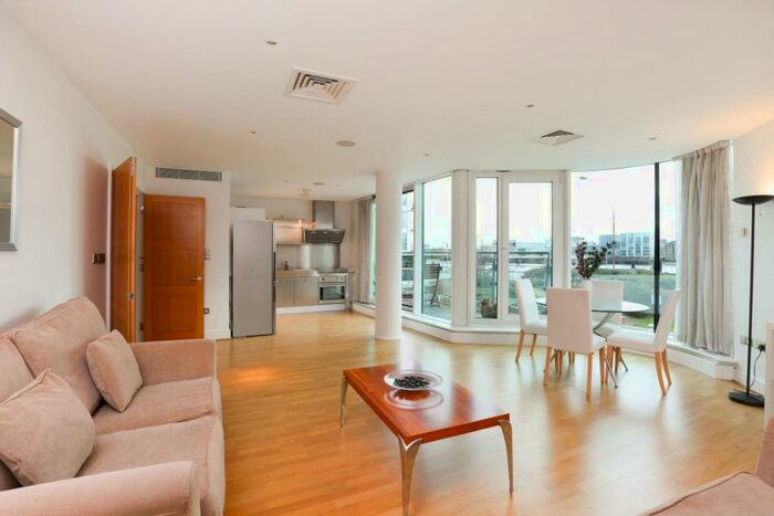 1 Bedroom Flat To Rent In Halcyon Wharf, Wapping High Street, London, E1W