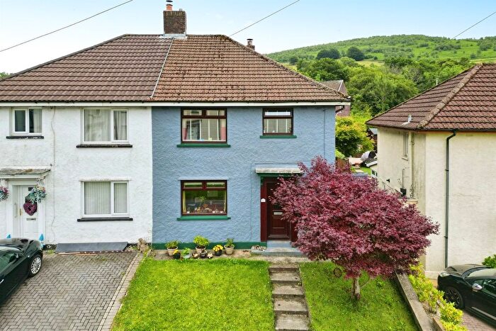 3 Bedroom Semi-Detached House For Sale In Heol Y Gors, Nantgarw, Cardiff, CF15