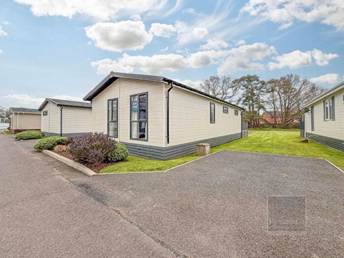 2 Bedroom Chalet For Sale In Bacton Road, North Walsham, NR28