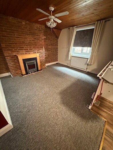1 Bedroom Flat To Rent In The Cresecnt, Bournemouth, BH1