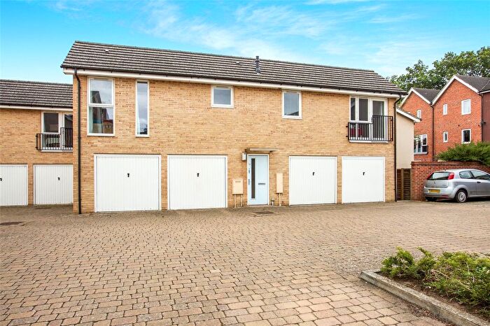 2 Bedroom Flat For Sale In Vulcan Drive, Bracknell, Berkshire, RG12