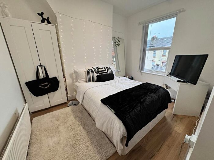 6 Bedroom House To Rent In Bagot Street, Liverpool, L15
