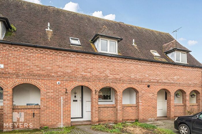 3 Bedroom Terraced House For Sale In High Street, Wool, BH20