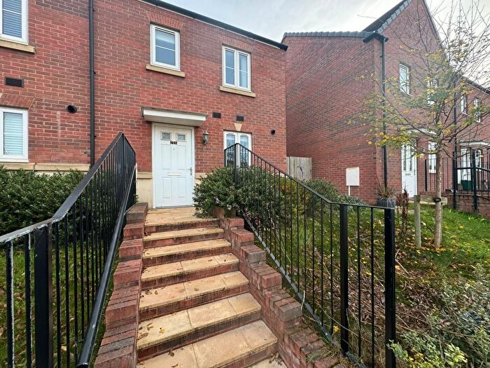 Semi-Detached House To Rent In Iscoed, Llanelli, SA15