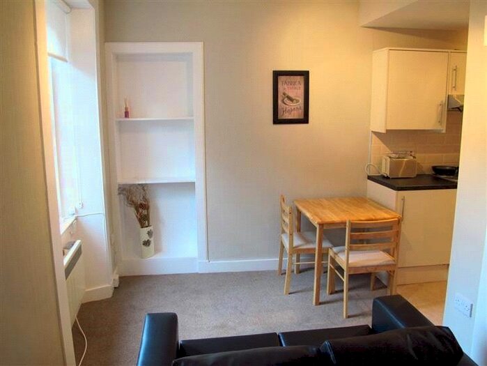 1 Bedroom Flat To Rent In Beaverbank Place, Edinburgh, EH7