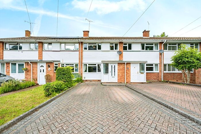 3 Bedroom Terraced House For Sale In Wheatcroft Drive, West End Park, Southampton, SO18