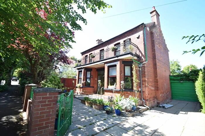 4 Bedroom Detached House For Sale In Knutsford Drive, Belfast, BT14