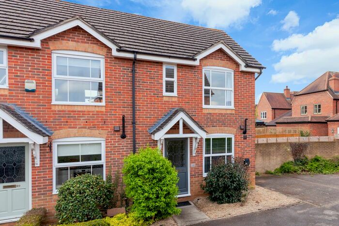 2 Bedroom End Of Terrace House To Rent In Church Lane, Old Marston, OX3