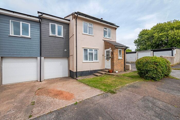 4 Bedroom Semi-Detached House For Sale In Higher Meadow, High Bickington, EX37