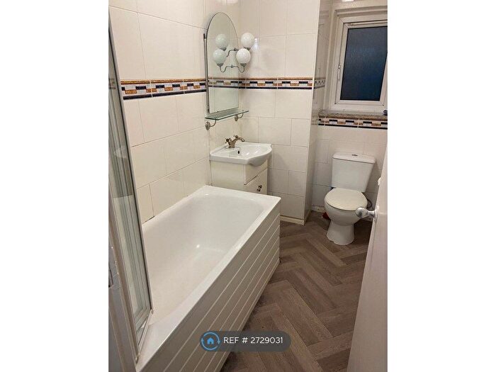 2 Bedroom Maisonette To Rent In Aston House, Bristol, BS1