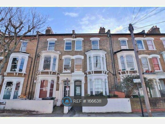 2 Bedroom Flat To Rent In Kellett Road, London, SW2