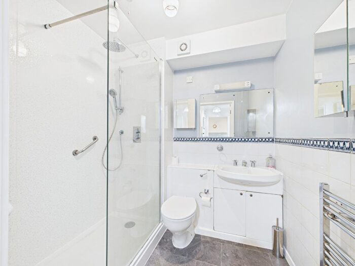 1 Bedroom Flat For Sale In Challoner Court, Bromley Road, Shortlands, Bromley, Kent, BR2