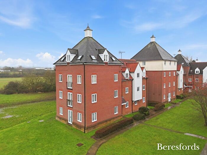 1 Bedroom Apartment For Sale In Melba Court, Writtle, CM1