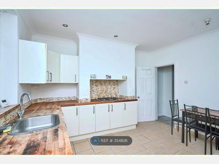 3 Bedroom Terraced House To Rent In Crookes Lane, Barnsley, S71