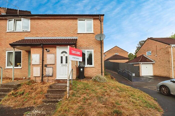 2 Bedroom End Of Terrace House For Sale In Glanville Gardens, Bristol, Avon, BS15