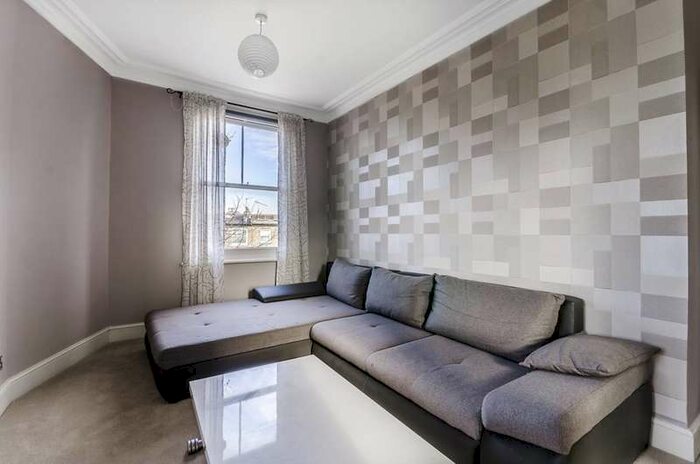 2 Bedroom Flat To Rent In Nevern Square, Earls Court, SW5