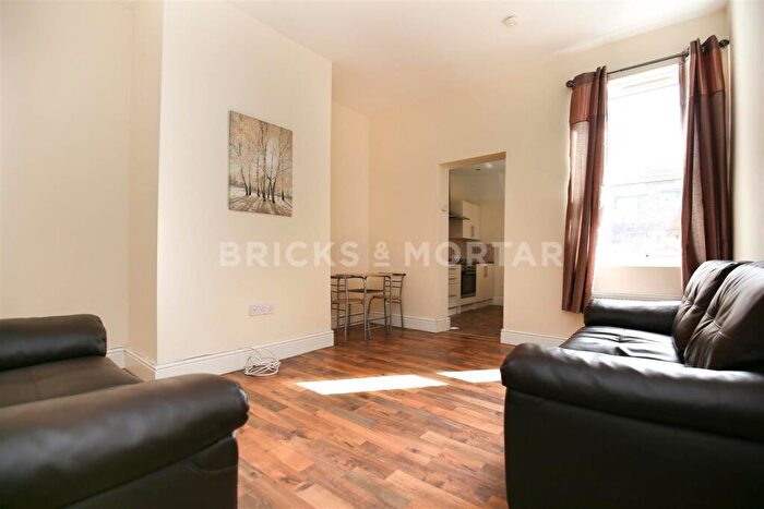 2 Bedroom Flat To Rent In Trewhitt Road, Heaton, NE6