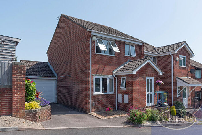 3 Bedroom Semi Detached House For Sale In Willow Tree Rise, Bournemouth, BH11
