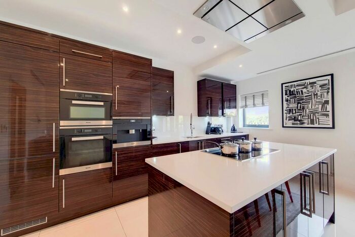 3 Bedroom Terraced House To Rent In Rainville Road, Hammersmith, London, W6