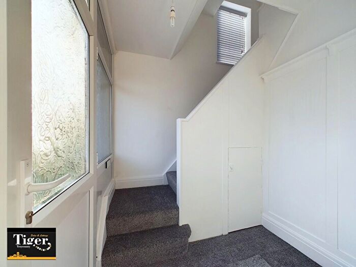 3 Bedroom Semi-Detached House For Sale In Willowbank Avenue, Blackpool, FY4