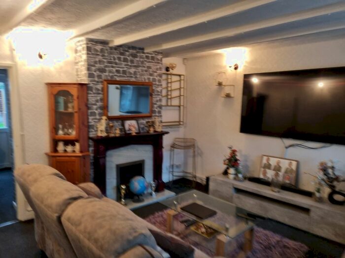 3 Bedroom Terraced House To Rent In Bloxwich Lane, Walsall, WS2