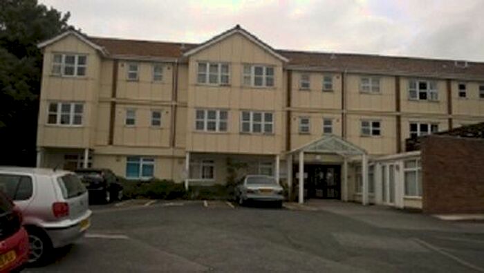1 Bedroom Flat To Rent In Beechcroft, Salisbury Terrace, Teignmouth, TQ14