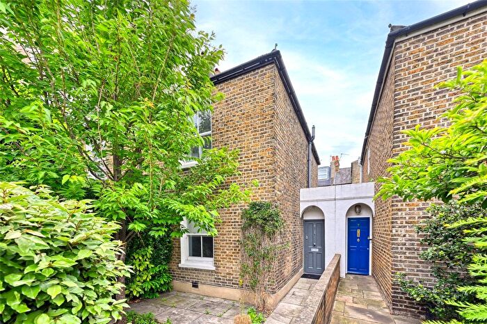 3 Bedroom Terraced House To Rent In St Peters Grove, Hammersmith, London, W6