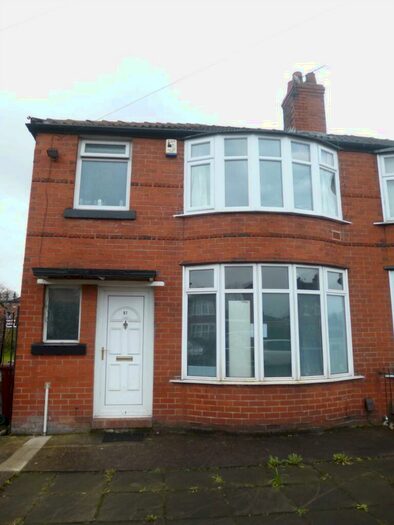 3 Bedroom Semi-Detached House To Rent In Victoria Road, Fallowfield, M14
