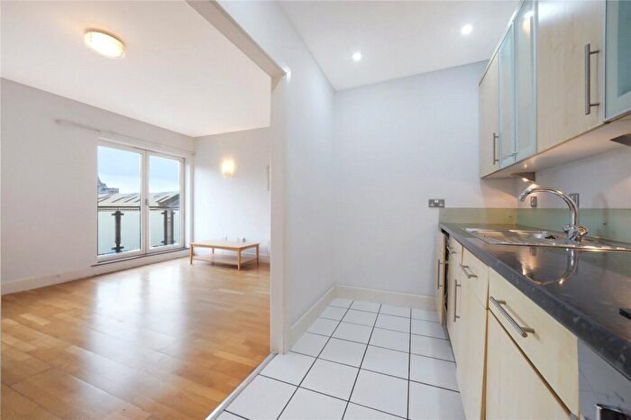2 Bedroom Apartment To Rent In Artichoke Hill, London, E1W
