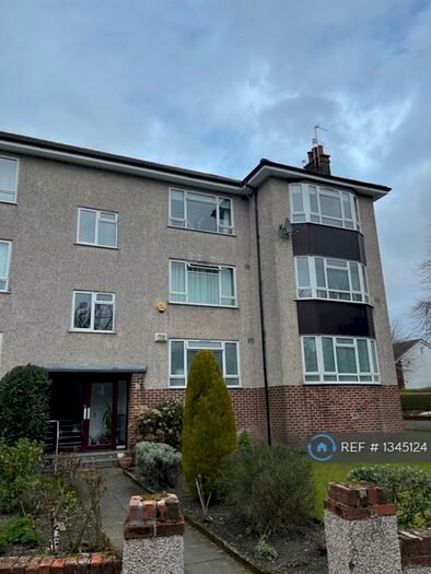 2 Bedroom Flat To Rent In Rowan Road, Glasgow, G41