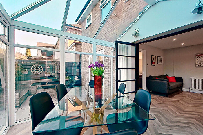 5 Bedroom Detached House For Sale In Carlton Close, Sutton Coldfield, B75