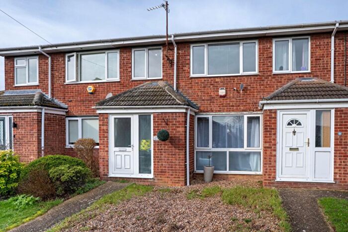 3 Bedroom Terraced House For Sale In Rookery Place, Fenstanton, PE28