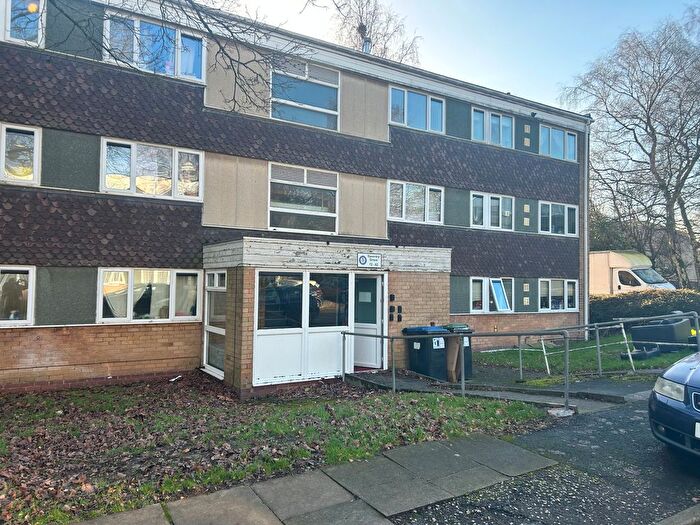 2 Bedroom Flat To Rent In Daventry Grove, Quinton, B32