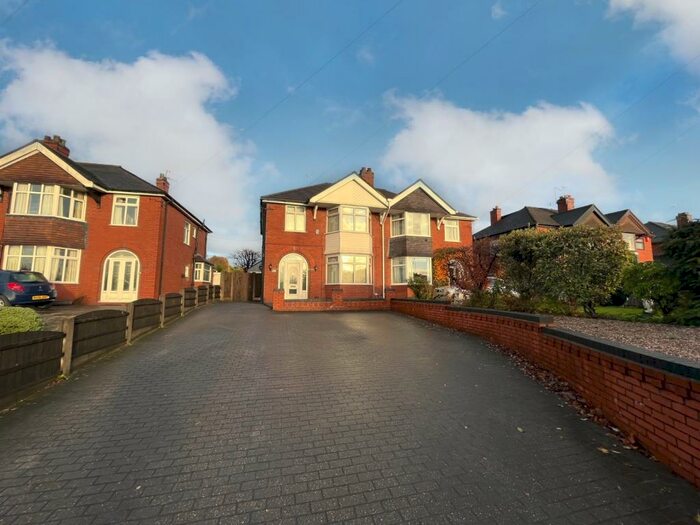 3 Bedroom Semi-Detached House To Rent In Liverpool Road, Newcastle, Staffordshire, ST5