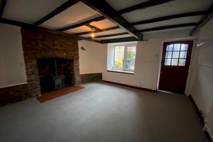 2 Bedroom Property To Rent In Staple Hill Road, Bristol, BS16