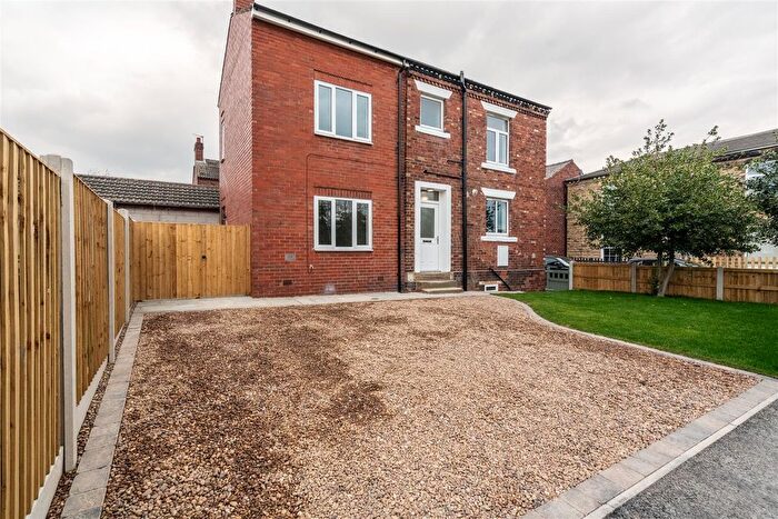 3 Bedroom Detached House To Rent In Park Street, Ossett, WF5