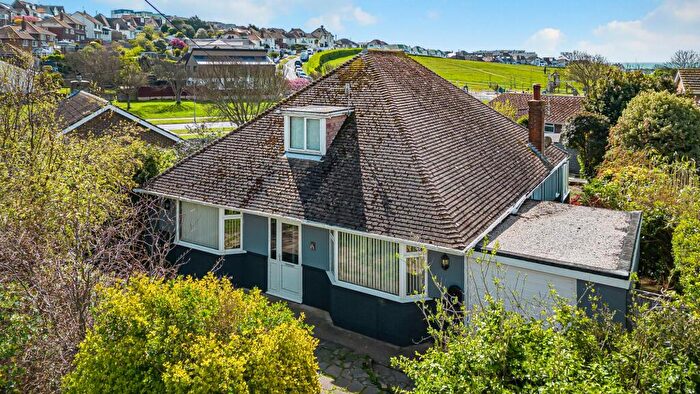 3 Bedroom Detached House For Sale In Chichester Drive West, Saltdean, BN2