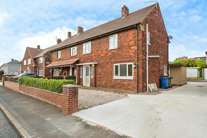 3 Bedroom Semi-Detached House For Sale In Edward Road, Carcroft, Doncaster, DN6