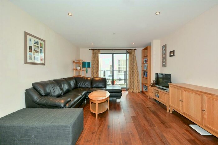 1 Bedroom Flat To Rent In Providence Place, Angel, N1